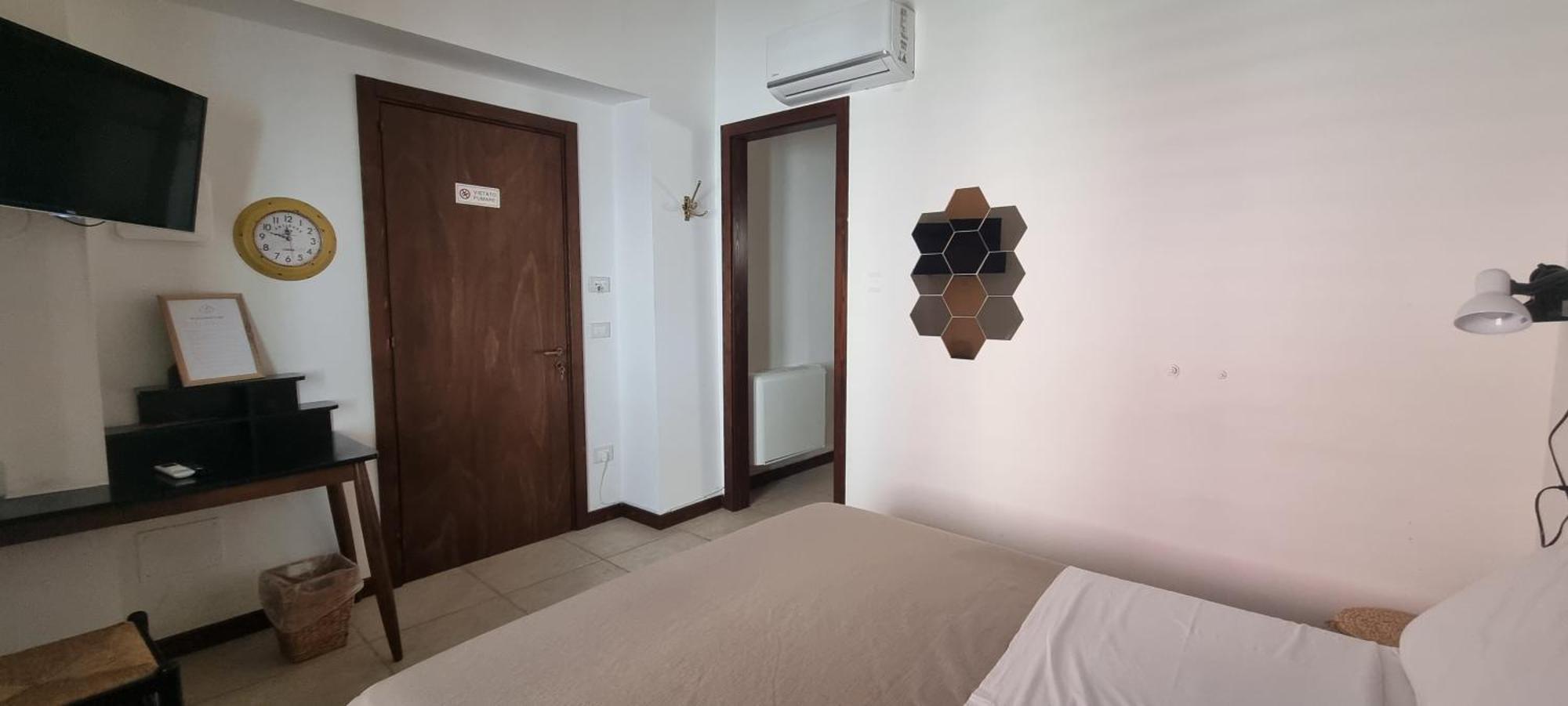 B&B Via Napoli ليفيرانو المظهر الخارجي الصورة